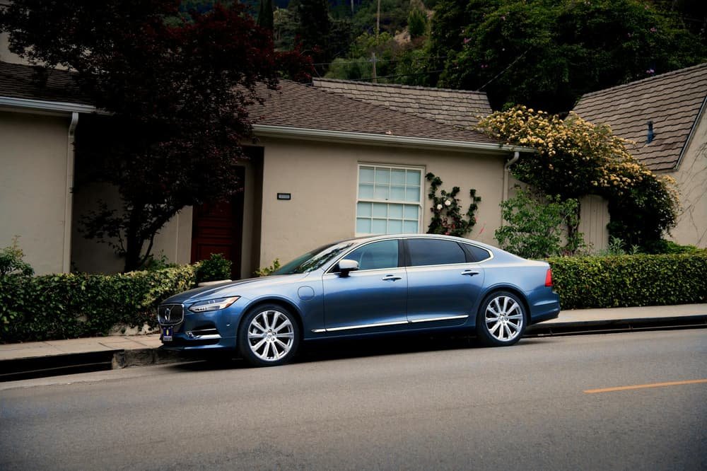Garage door services in Hingham